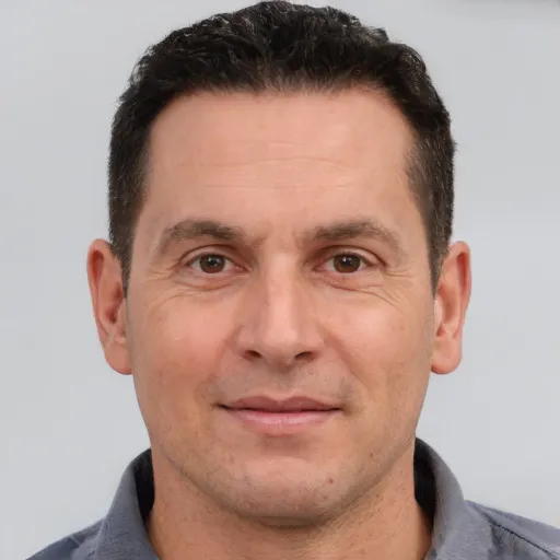 Reviewer Headshot